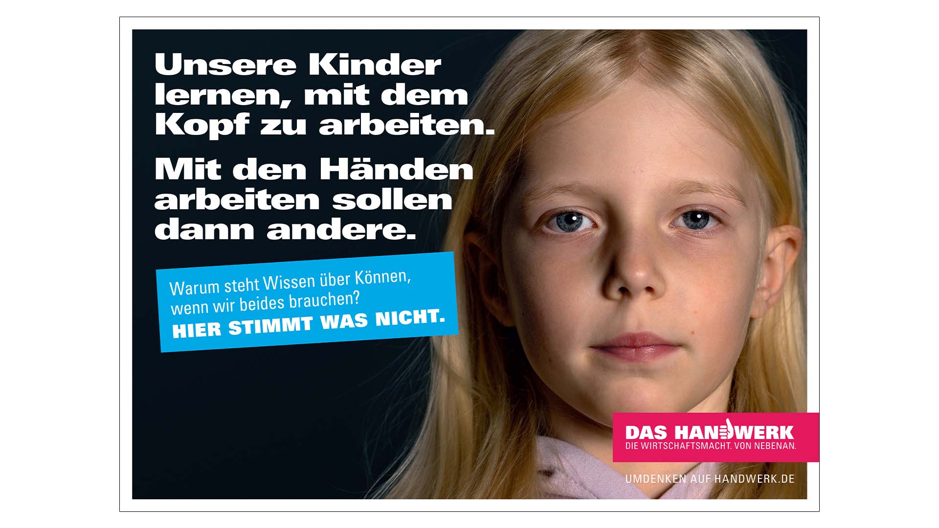 Kind auf Plakat