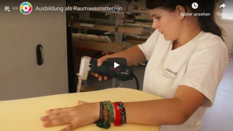 Raumausstatter*in