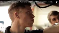Kraftfahrzeugmechatroniker*in