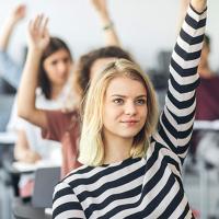 Klassenraum mit SchülerInnen